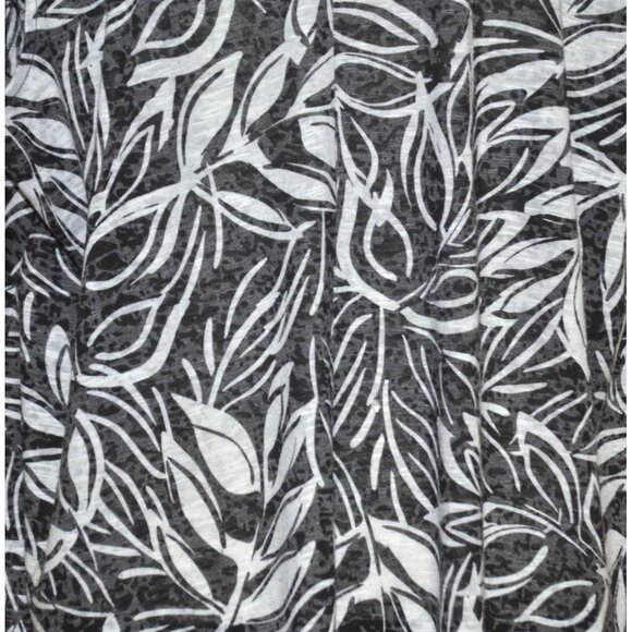 Catherines Womens Black Floral Sleeveless Blouse Top Plus Size 2X 22W 24W Tiered - Picture 8 of 10